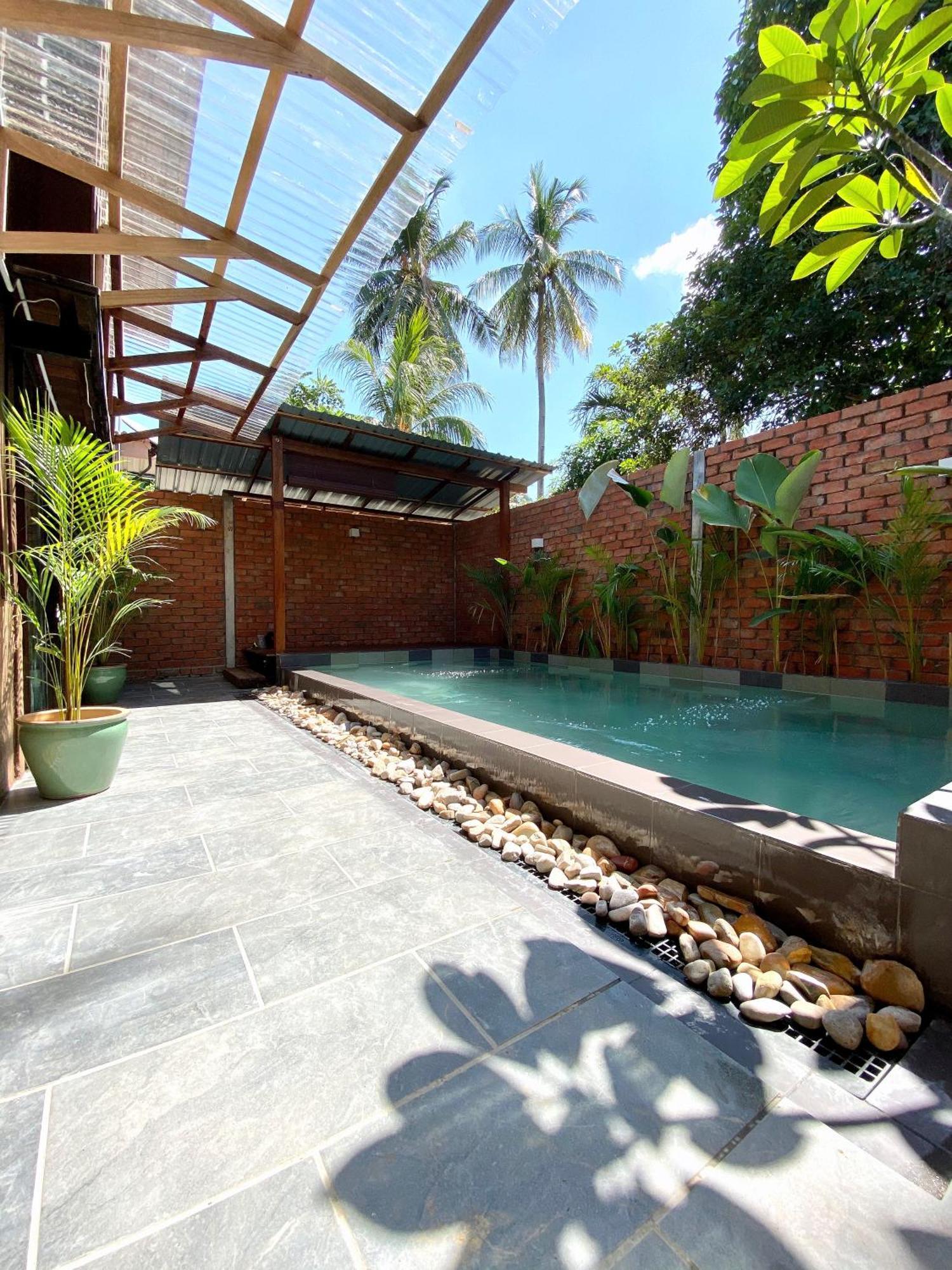 Вілла Kutum'S Wooden House - Private Pool, Breakfast & Cafe Лангкаві Екстер'єр фото